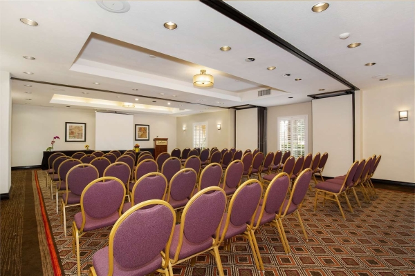 Radisson Rancho Bernardo